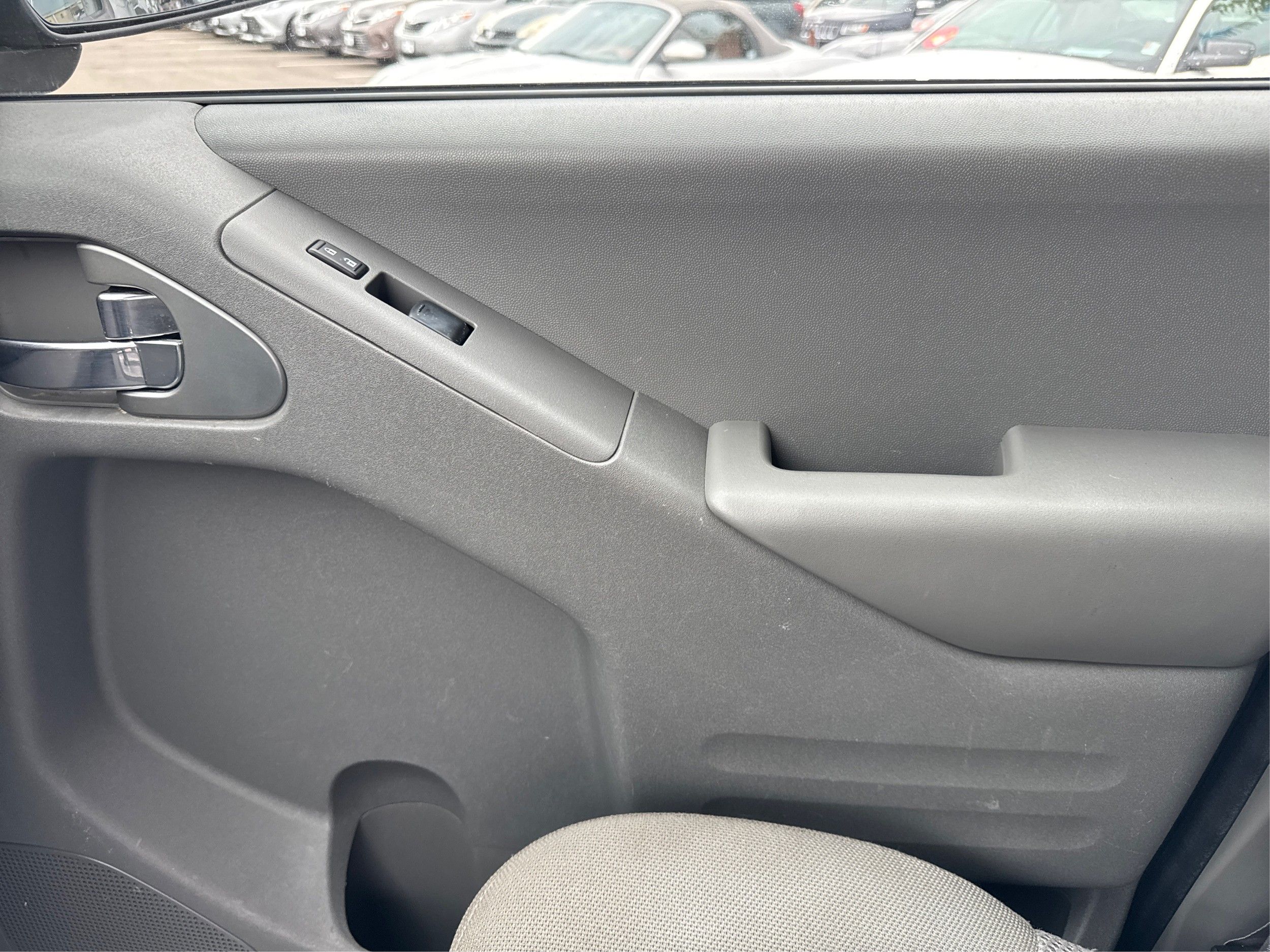 2019 Nissan Frontier SV photo 16