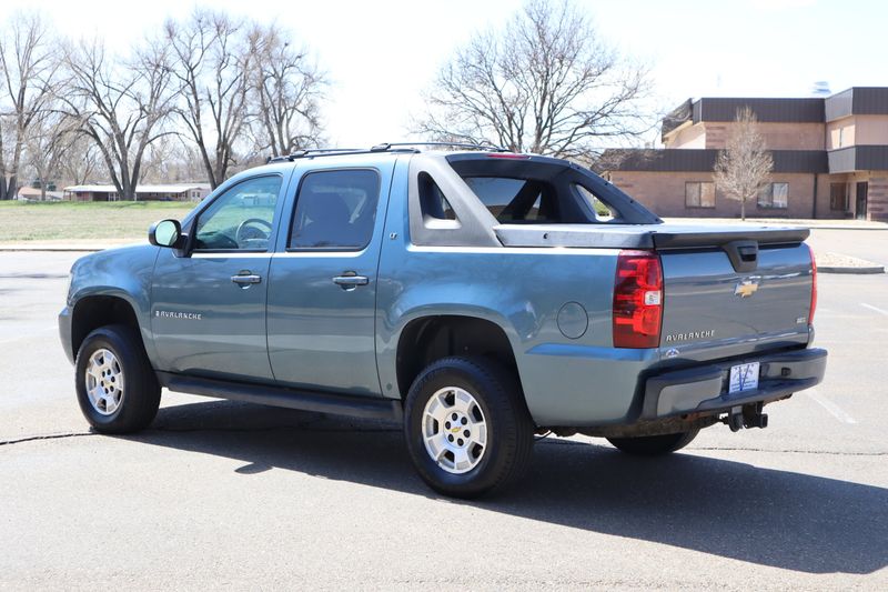 2008 Chevrolet Avalanche LT | Victory Motors of Colorado