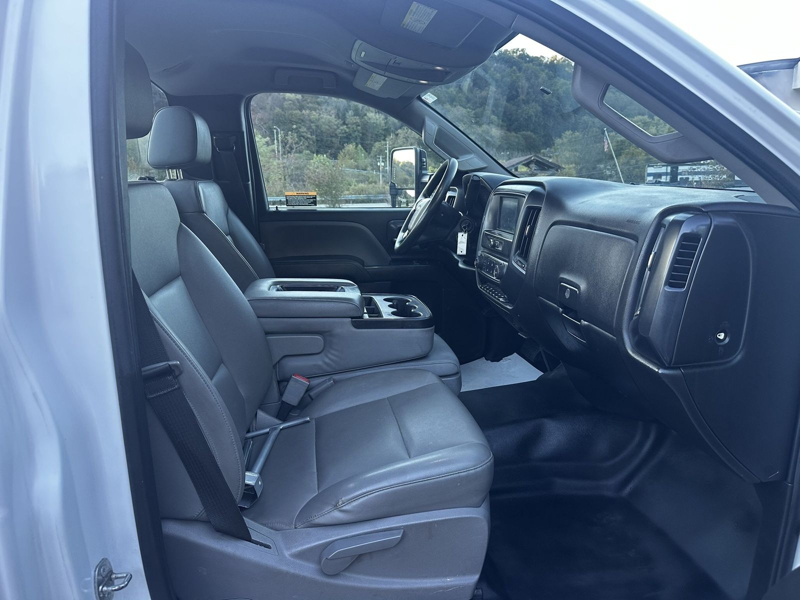 2020 Chevrolet Silverado 5500HD 37