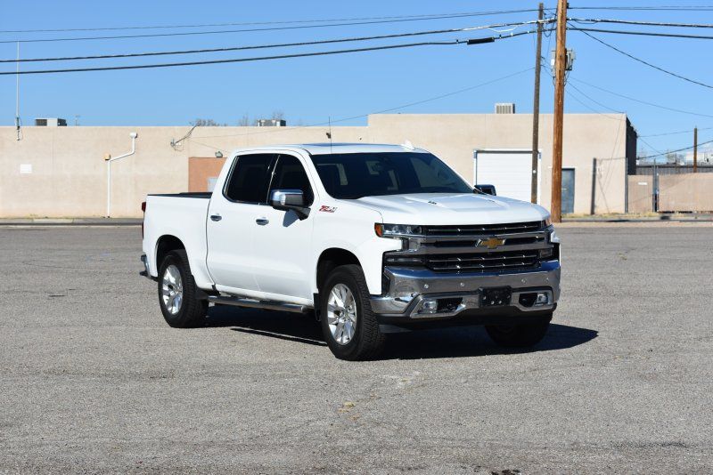 2019 Chevrolet Silverado 1500 LTZ photo 2