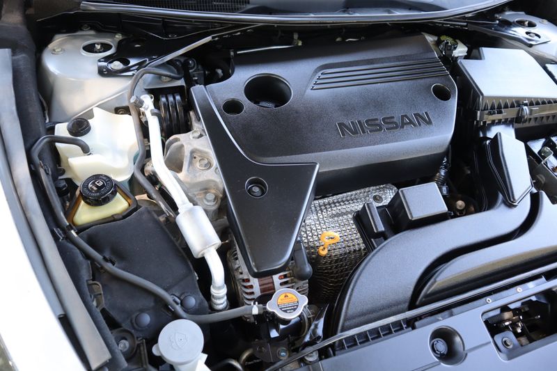 2016 nissan altima part out