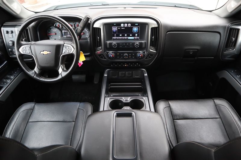 2015 Chevrolet Silverado 2500HD Photos