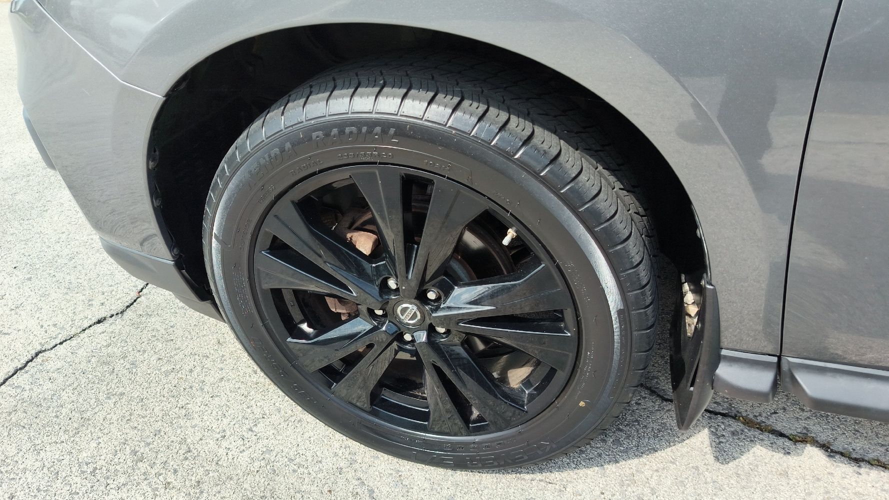 2018 Nissan Pathfinder SL photo 23