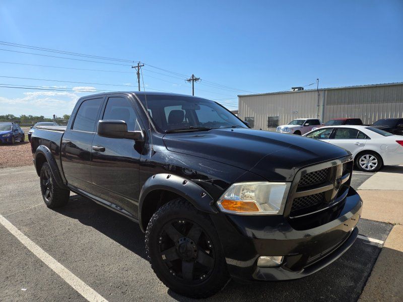 2012 RAM 1500 Express 4x4 Crew Cab's photo