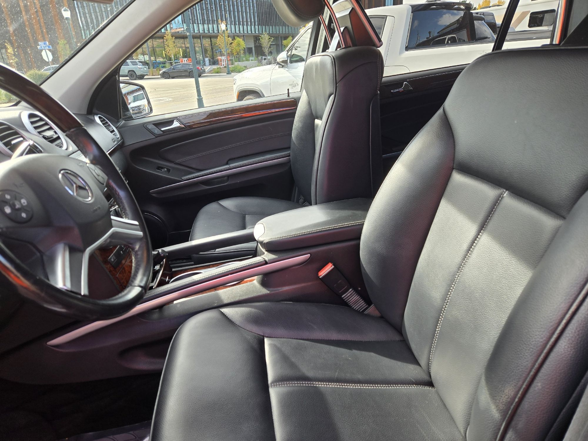 2012 Mercedes Benz GL 450 photo 14