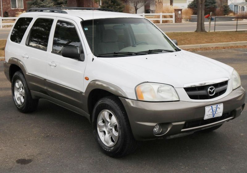 マオ 2002 Mazda Tribute LX-V6 | Victory Motors of Colorado