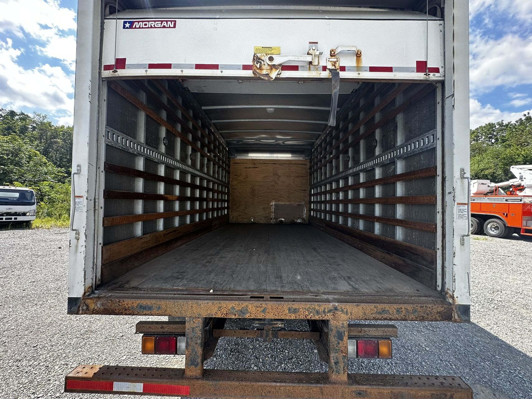 2016 Isuzu NPR 42