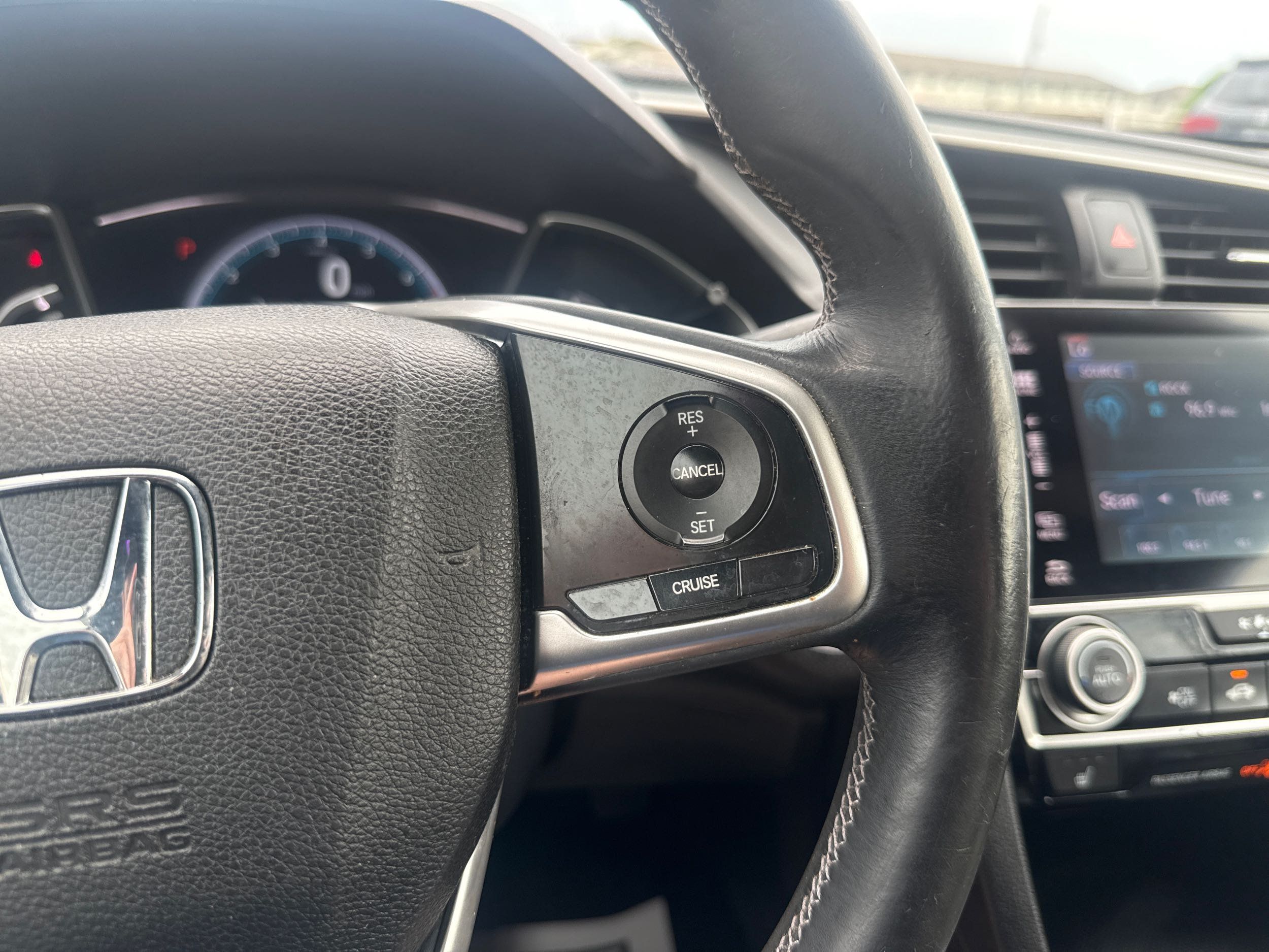 2016 Honda Civic EX-L - Photo 23