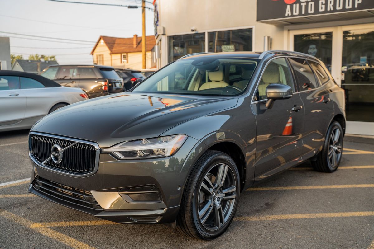 2019 Volvo XC60 Momentum