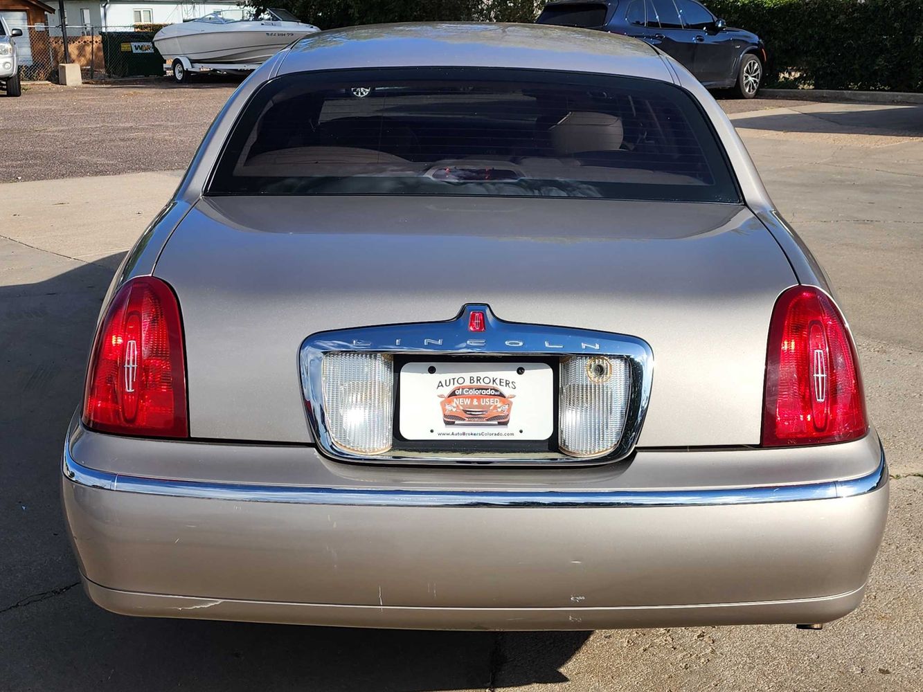 2002 Lincoln Town Car Signature photo 6