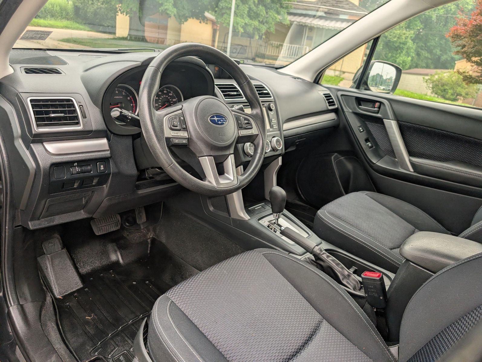 2017 Subaru Forester 38