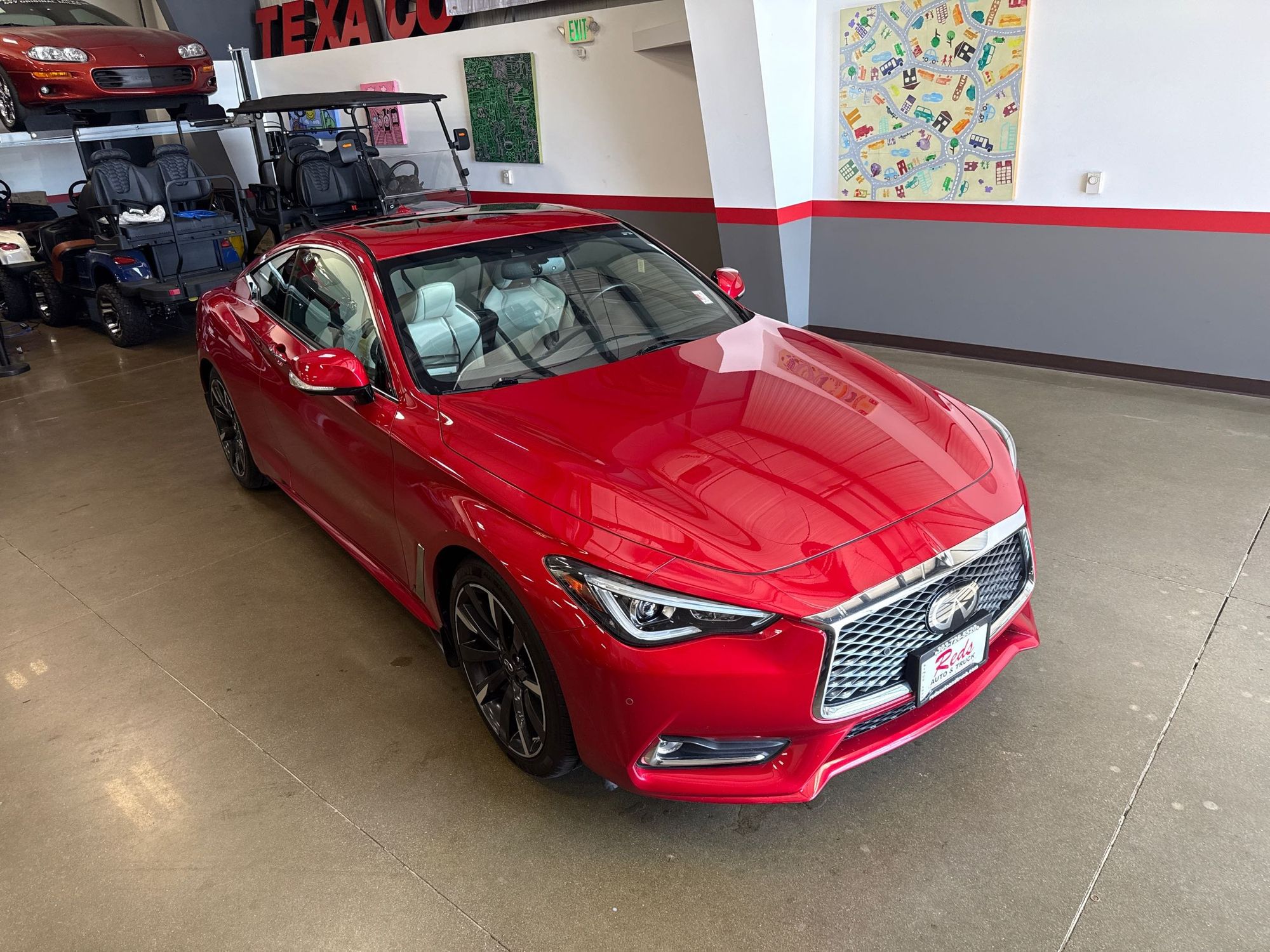 2022 Infiniti Q60 Luxe photo 9
