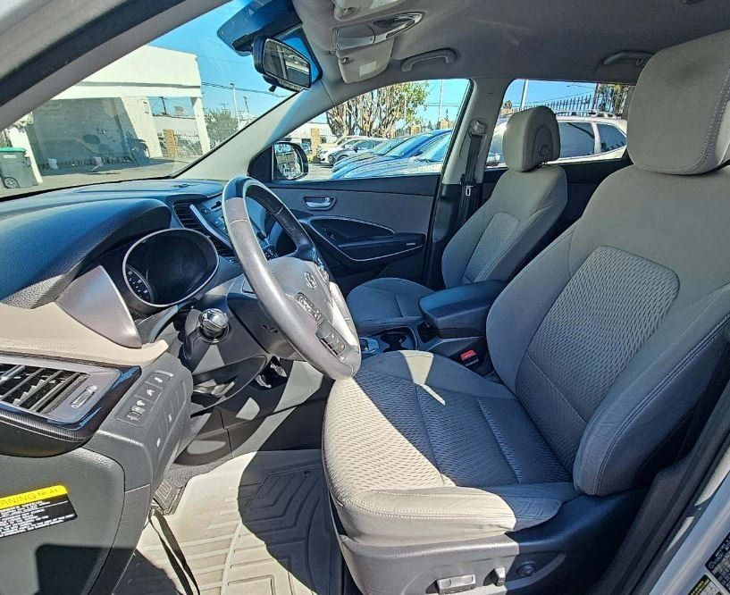 2014 Hyundai Santa Fe GLS photo 8