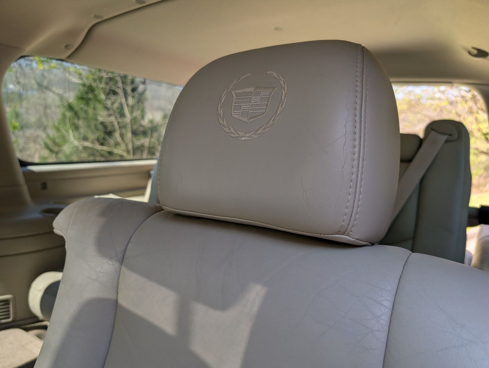 2004 Cadillac Escalade ESV 221