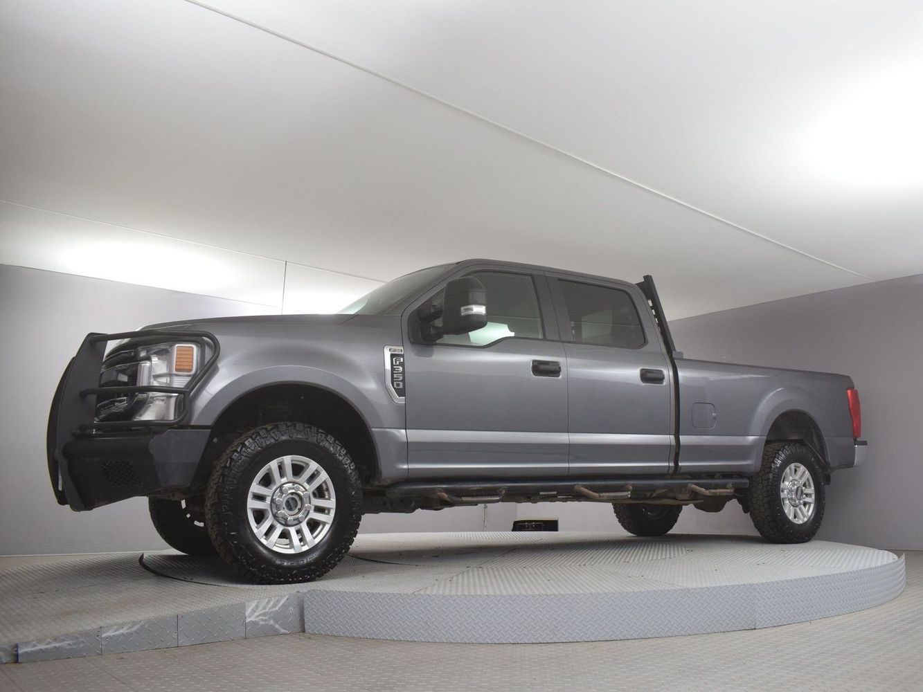 2022 Ford F-350 Super Duty XL photo 22