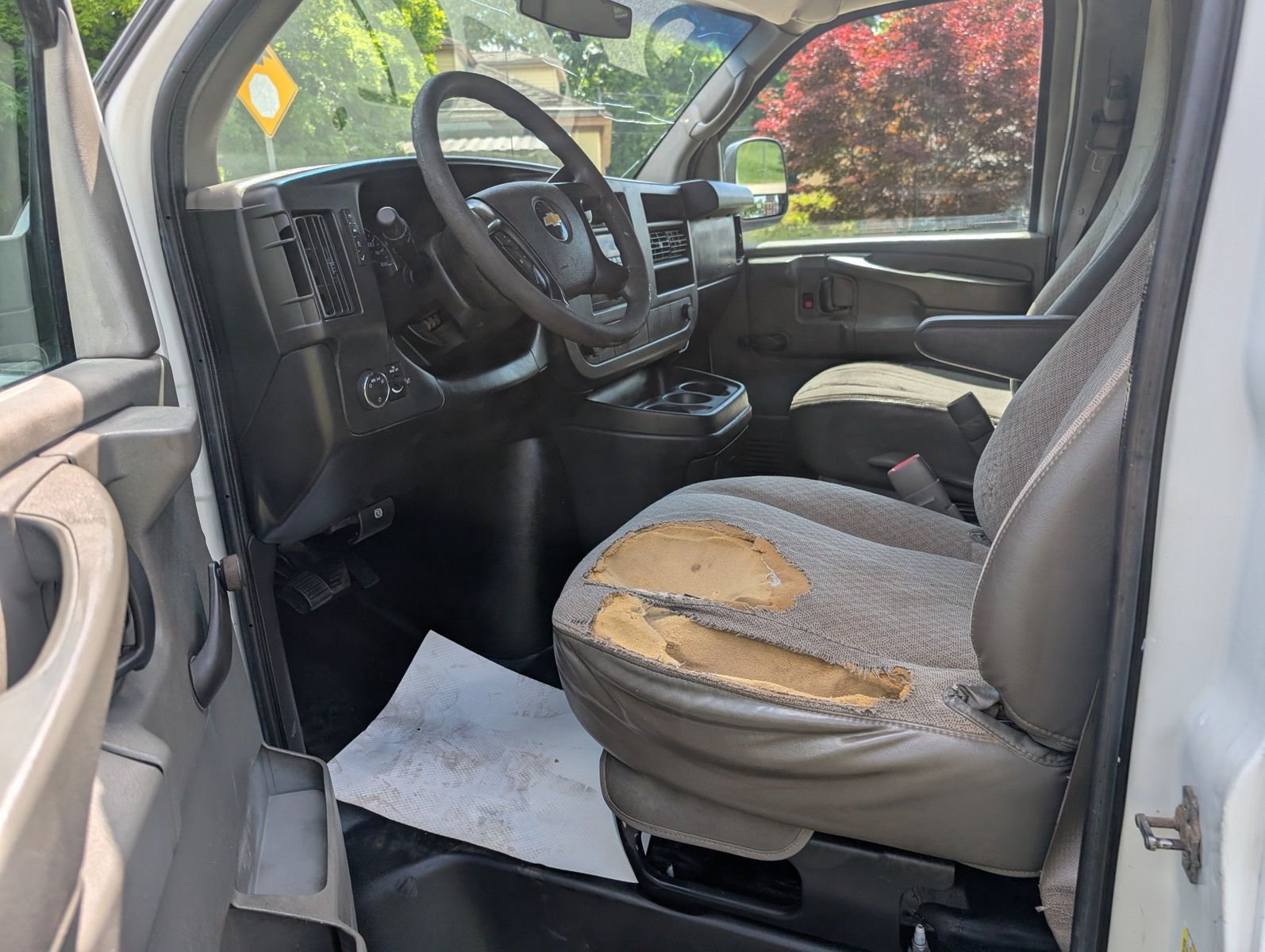 2011 Chevrolet Express 3500 45