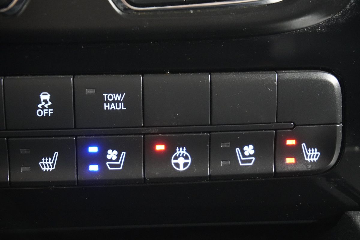 2018 Ram 1500 Sport Crew Cab 4x4 5'7" Box