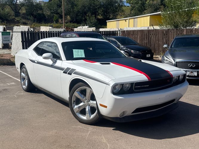 2010 Dodge Challenger SRT8 photo 7