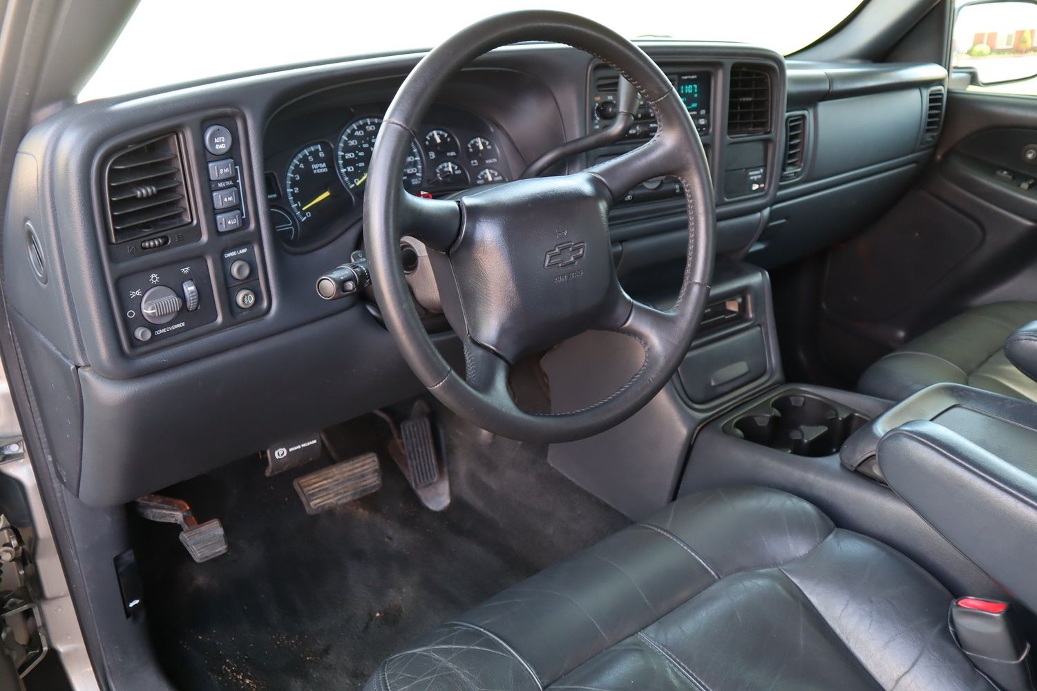 2000 Chevrolet Silverado 1500 LT Victory Motors of Colorado