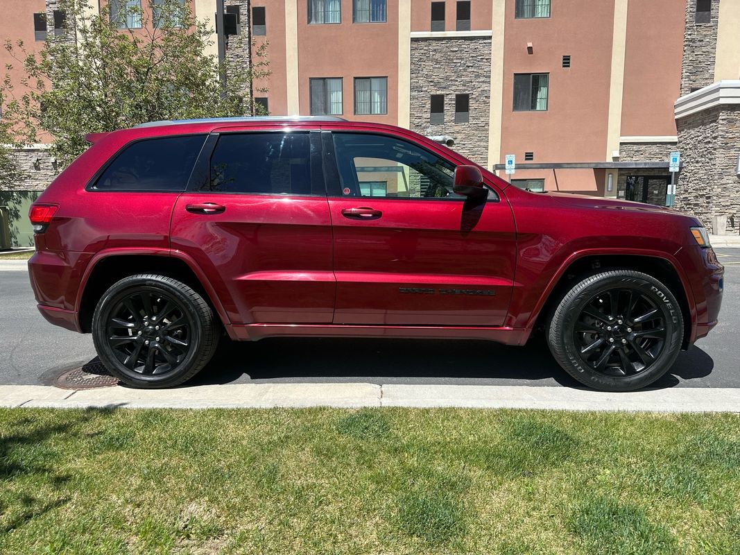 2018 Jeep Grand Cherokee Laredo Altitude IV's photo