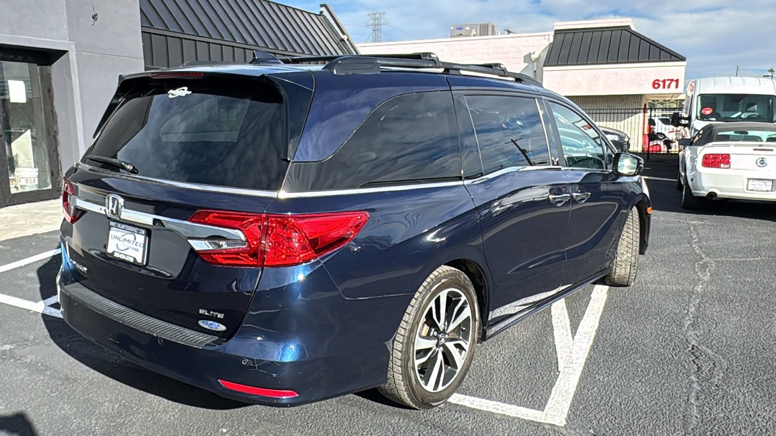 2018 Honda Odyssey Elite photo 3