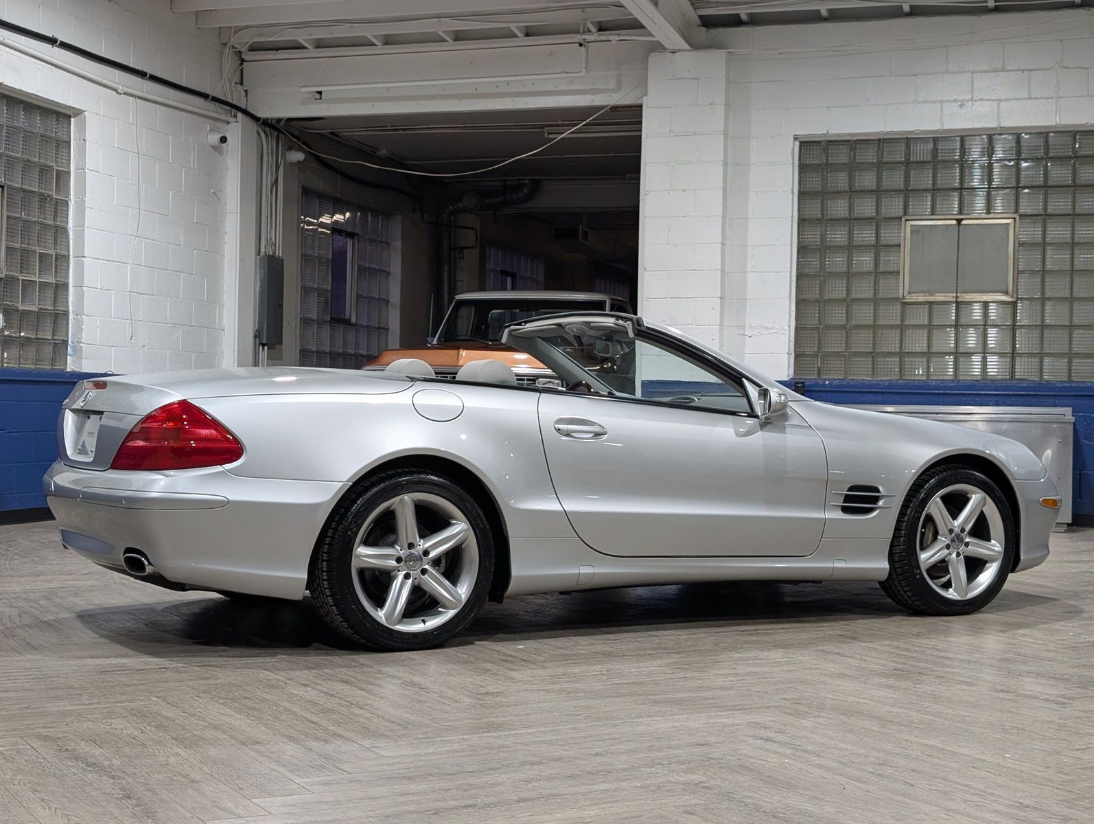 2004 Mercedes-Benz SL 500 22