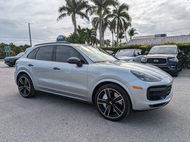 2020 Porsche Cayenne Turbo photo 8