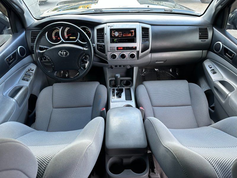 2011 Toyota Tacoma Base V6 photo 11