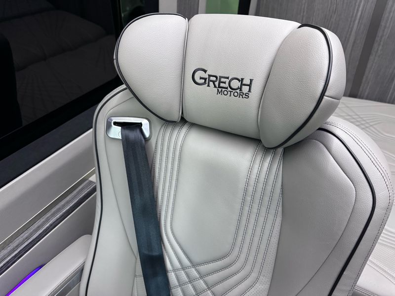 2027 LUSSO