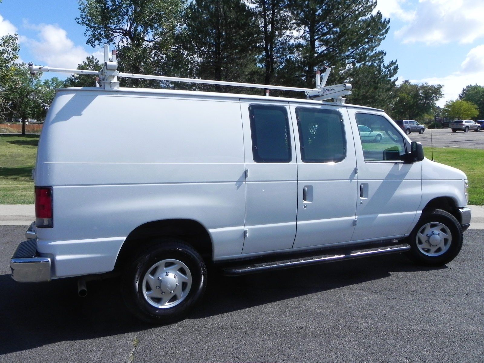 2014 Ford E-250 photo 4