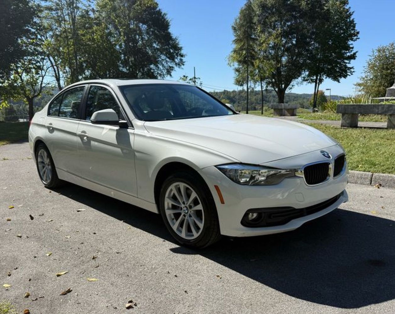 2017 Bmw 320i xDrive photo 2