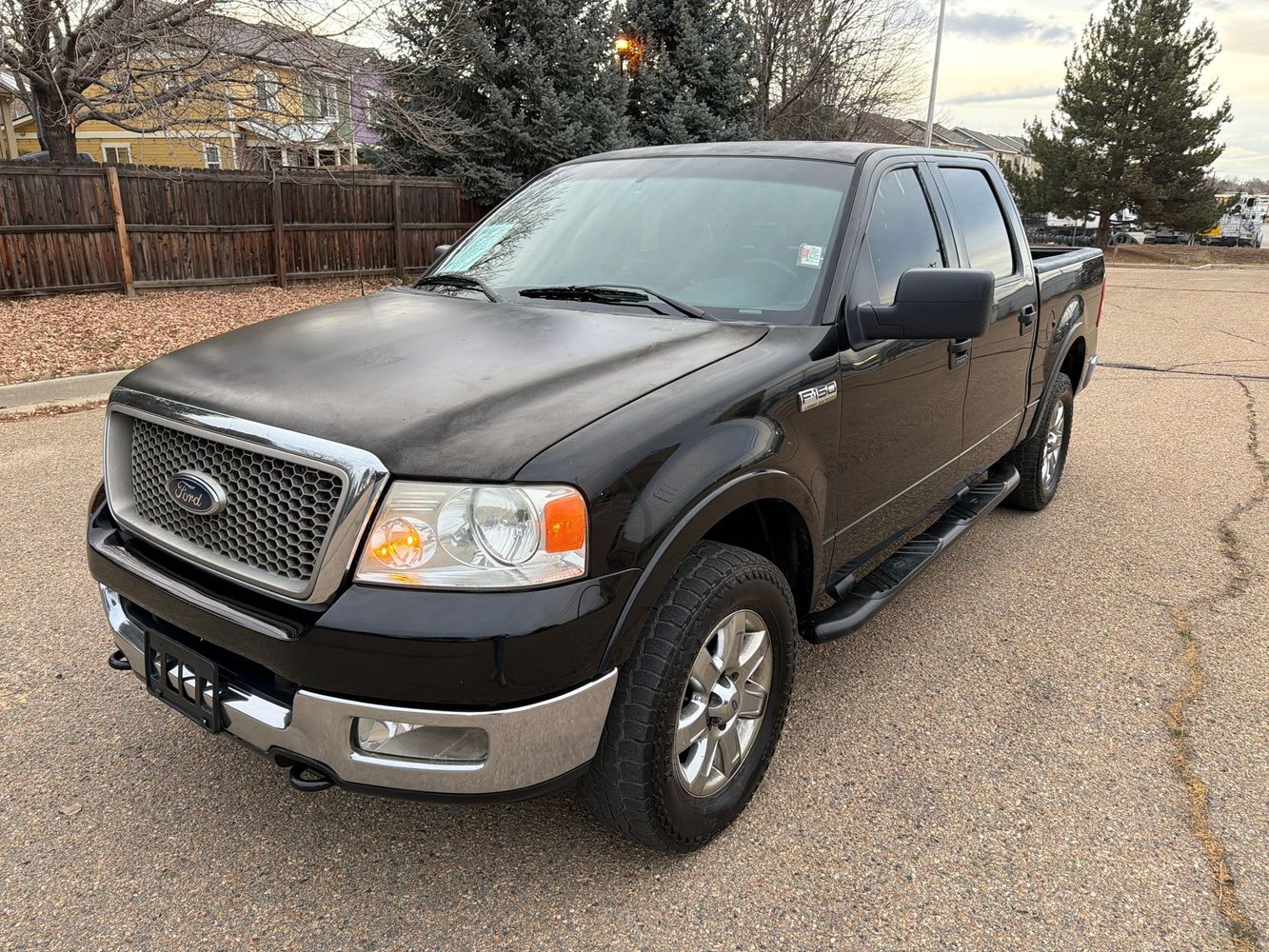 2005 Ford F-150 FX4 photo 2