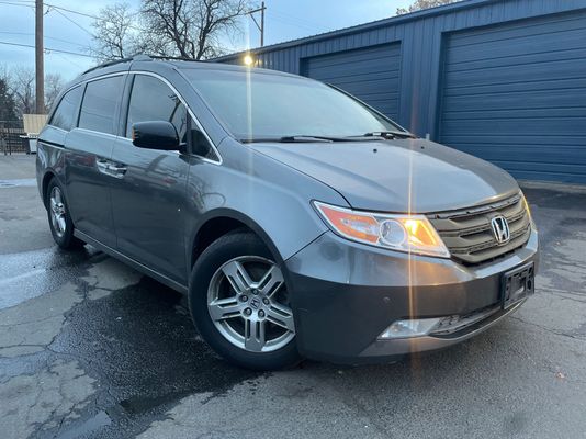 2011 Honda Odyssey Touring Elite's photo