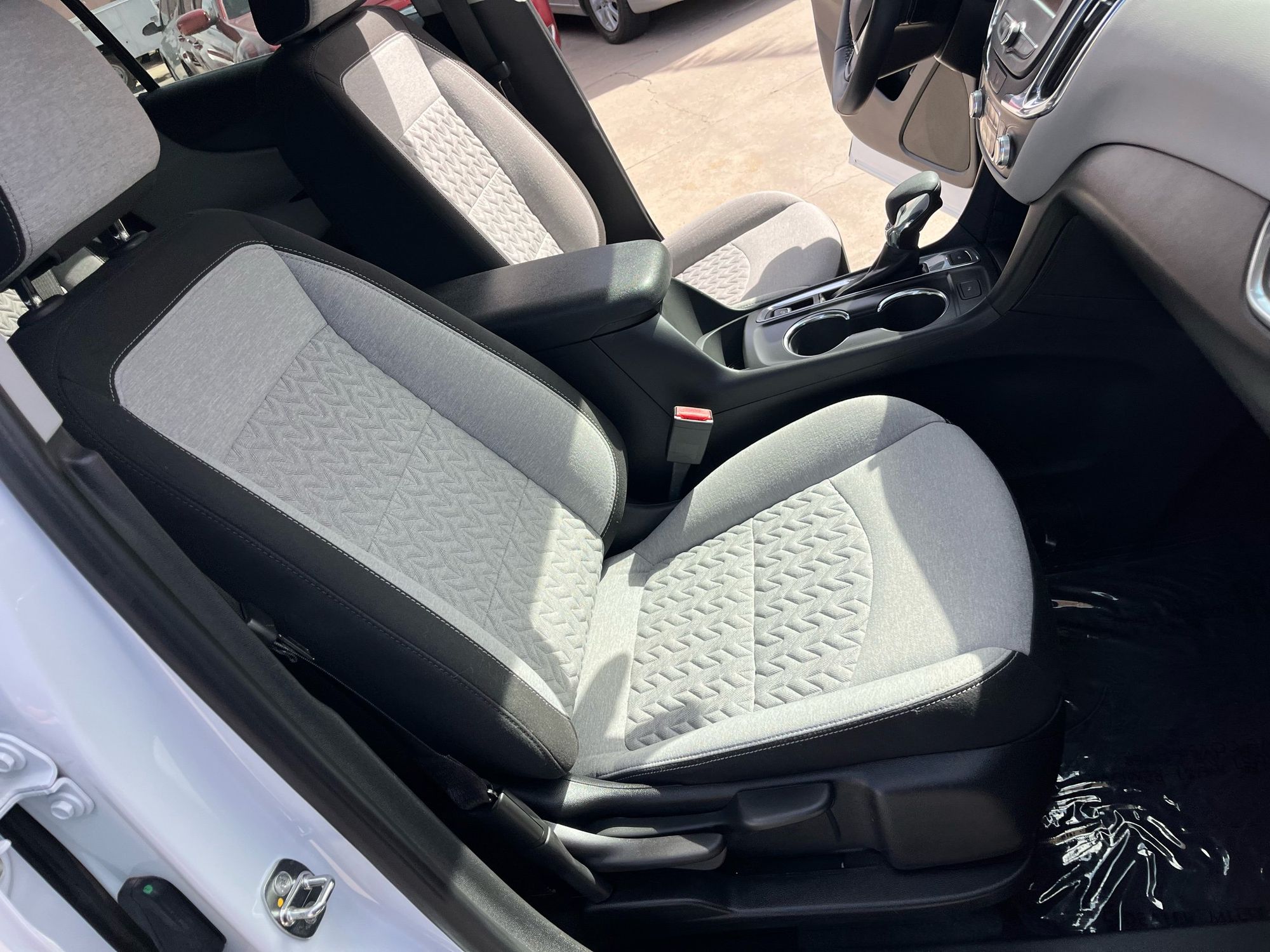 2023 Chevrolet Equinox LT photo 19