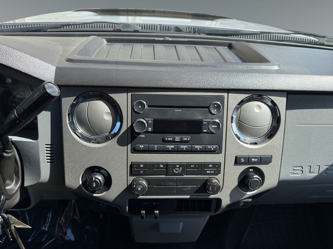 2011 Ford F-250 XLT photo 11