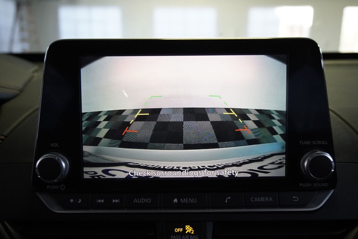 2020 Nissan Altima SR FWD