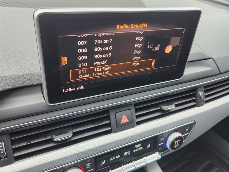 2017 Audi A4 2.0T Quattro Premium Plus photo 21