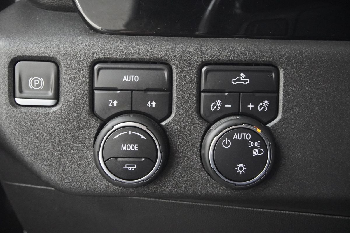 2023 Chevrolet Silverado 1500 4WD Crew Cab Standard Bed LT