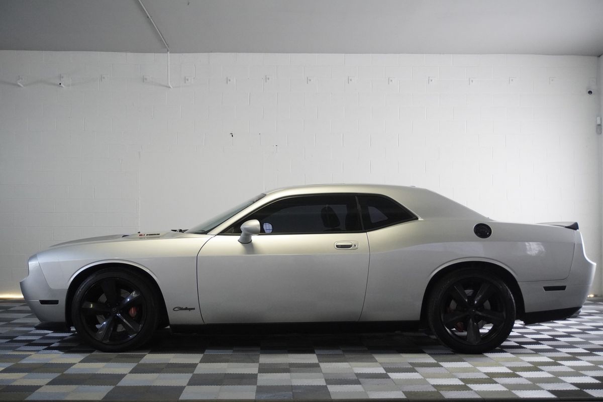 2009 Dodge Challenger SRT8