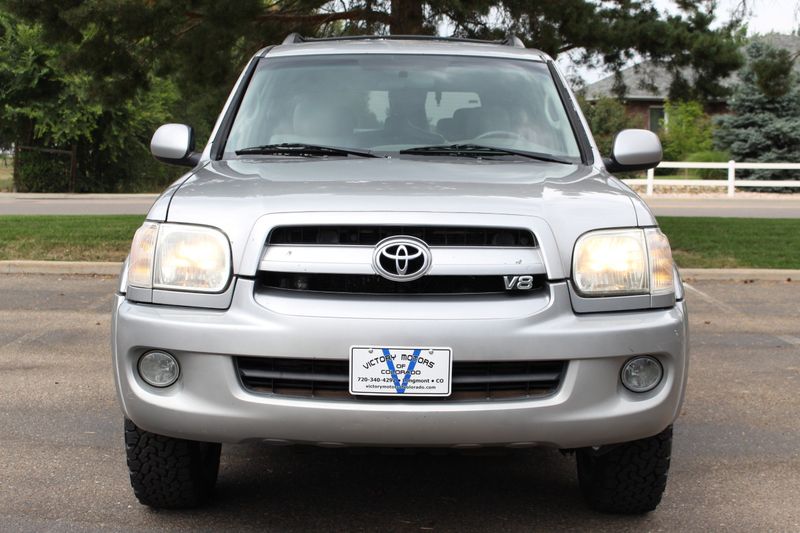 2007 Toyota Sequoia Photos