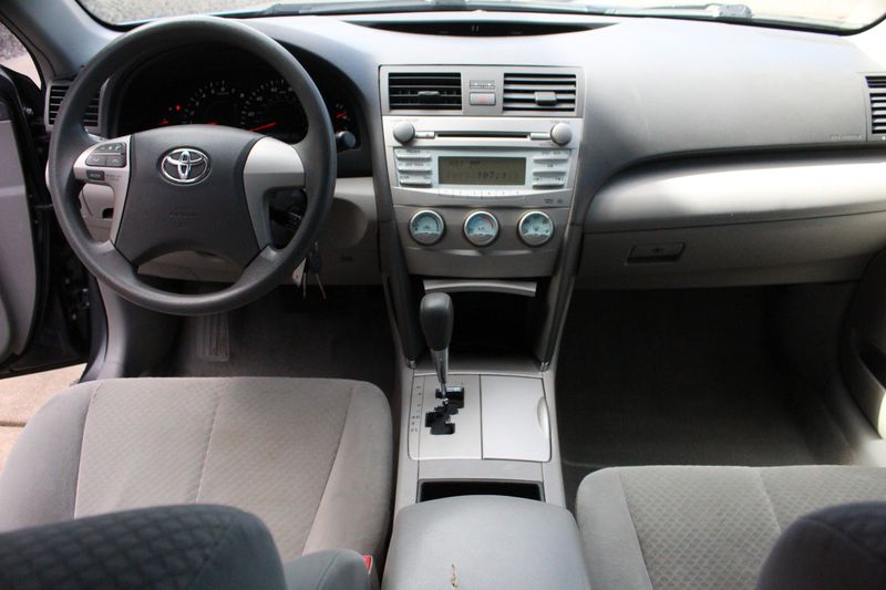 2009 Toyota Camry Photos