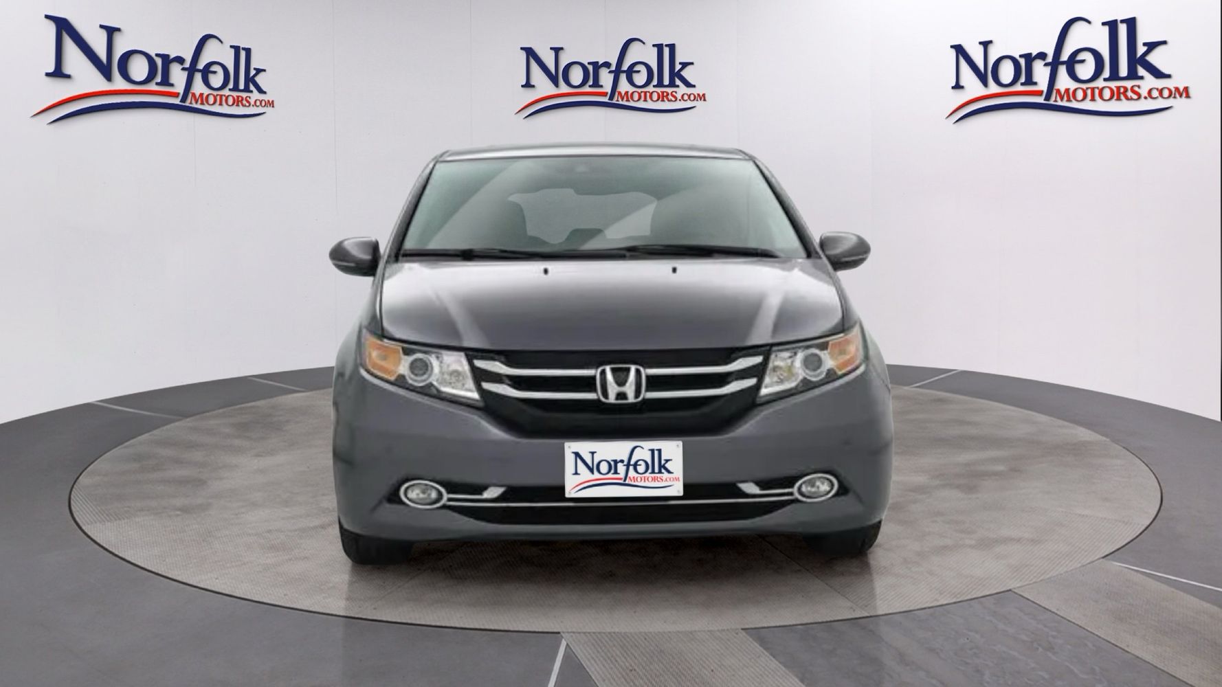 2016 Honda Odyssey Touring Elite photo 2