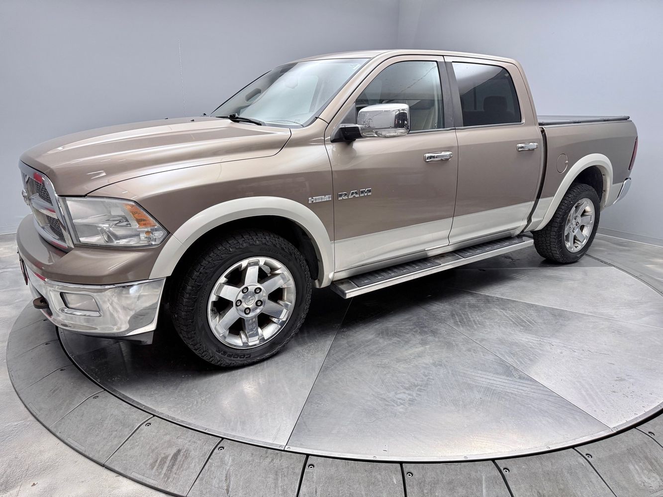 2010 RAM 1500 Laramie 4x4 Crew Cab's photo