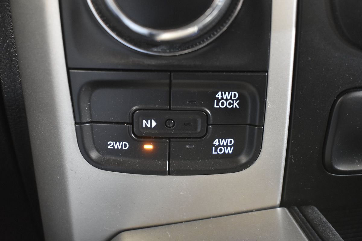 2019 Ram 1500 Classic SLT Crew Cab 4x4 5'7" Box