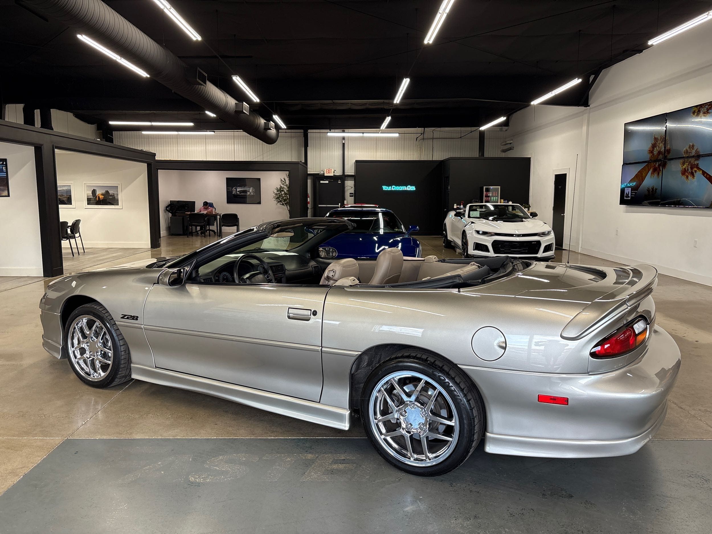 2002 Chevrolet Camaro Sport Coupe photo 6