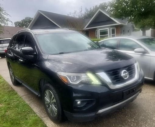 2019 Nissan Pathfinder SL photo 11