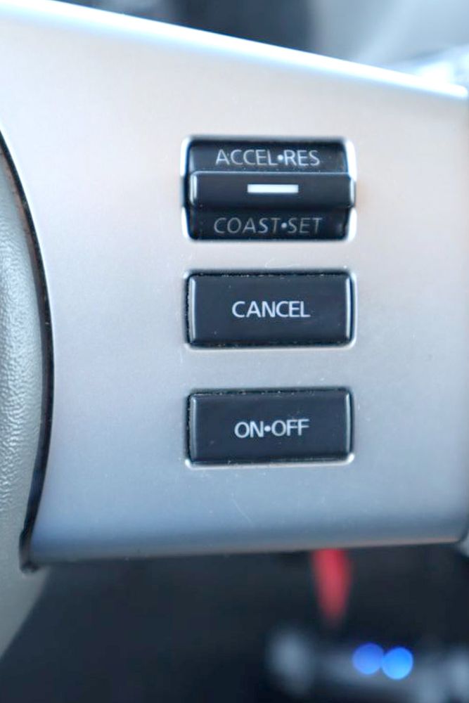2016 Nissan Frontier SV photo 25