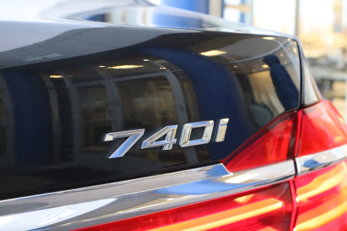 2019 BMW 740i xDrive