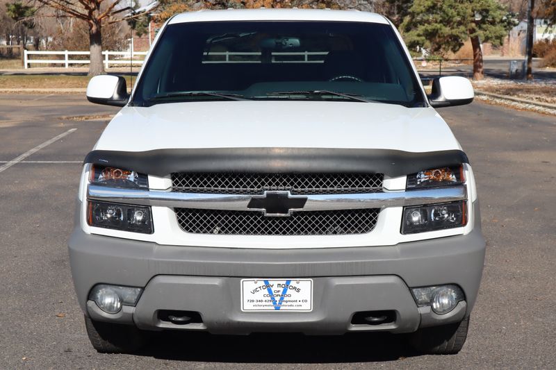 ☆Chevrolet Avalanche　　　　　　　　　【在確/特典会員限定】 2002 Chevrolet Avalanche 1500 | Victory Motors of Colorado