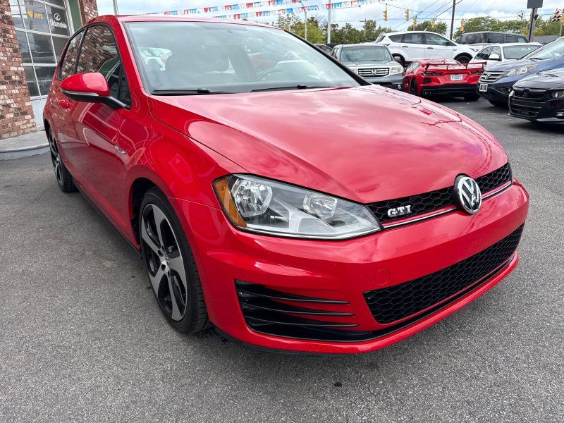 2015 Volkswagen Golf GTI S photo 3